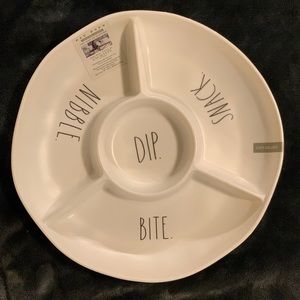 Rae Dunn serving tray with options “bite” “nibble” “snack” and “dip”. NEVER USED